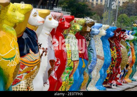 Illustration de "United Buddy Bears" pour célébrer le 25ème anniversaire de l'amitié franco-allemande à Paris, France, le 12 octobre 2012. Photo de Nicolas Briquet/ABACAPRESS.COM Banque D'Images