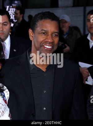 Denzel Washington participe au 50ème Festival annuel du film de New York présente la présentation du Gala de la nuit de clôture et la première mondiale de Paramount Pictures 'Flight' à Alice Tully Hall à New York City, NY, États-Unis, le 14 octobre 2012. Le film, les stars Denzel Washington, Don Cheadle et John Goodman, est réalisé par Robert Zemeckis. Photo de Donna Ward/ABACAPRESS.COM Banque D'Images