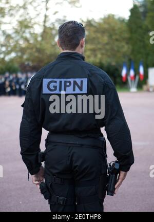 Atmosphère lors d'une cérémonie marquant le 40e anniversaire des groupes nationaux d'intervention de la police (GIPN) au Collège national de police de France à Saint-Cyr-au-Mont-d'Or, France, le 15 octobre 2012. Photo de Vincent Dargent/ABACAPRESS.COM Banque D'Images