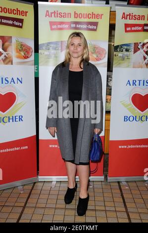 Sophie Fvier assistant au « Pot-au-feu des célébrités » au restaurant Louchebem à Paris, France, le 18 octobre 2012. Photo d'Alban Wyters/ABACAPRESS.COM Banque D'Images