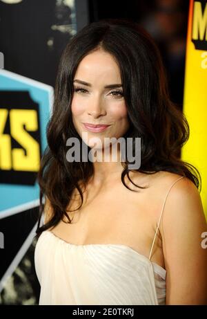 Abigail Spencer participe à la première de Chasing Mavericks au Grove à Los Angeles, Californie, États-Unis, le 18 octobre 2012. Photo de Lionel Hahn/ABACAPRESS.COM Banque D'Images