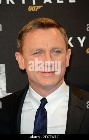 Daniel Craig assiste à la dernière première James Bond Skyfall à l'UGC Normandie, à Paris, en France, le 24 octobre 2012. Photo de Nicolas Briquet/ABACAPRESS.COM Banque D'Images