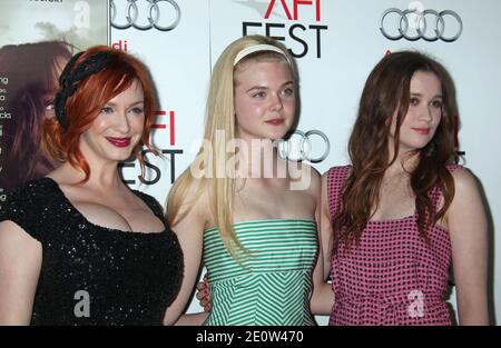 Christina Hendricks, elle Fanning, Alice Engvert, la projection spéciale de Ginger et Rosa au festival de cinéma AFI 2012 au Grauman's Chinese Theatre de Los Angeles, CA, Etats-Unis. 7 novembre 2012. (En photo : Christina Hendricks, elle Fanning, Alice Englert). Photo de Baxter/ABACAPRESS.COM Banque D'Images