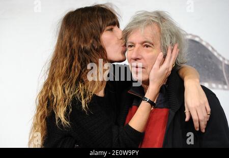 L'actrice Lou Doillon et le réalisateur Jacques Doillon assistent au film français 'un enfant de toi' Photocall lors du 7ème Festival du film de Rome le 15 novembre 2012 à Rome, Italie. Photo par Eric Vandeville/ABACAPRESS.COM Banque D'Images