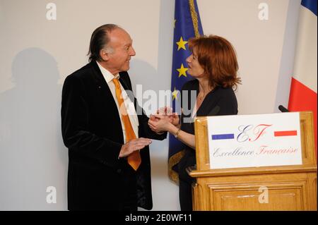 Exclusif. Muriel Mayette et Hubert Martigny (Pleyel) ont assisté à la cérémonie de remise du Prix de l'Excellence française 2012 qui s'est tenue à l'hôtel Bristol à Paris, en France, le 21 novembre 2012. Photo d'Alban Wyters/ABACAPRESS.COM Banque D'Images