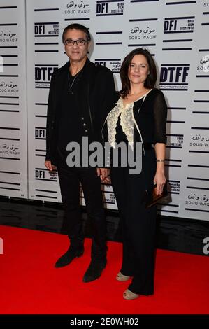 Le compositeur algérien Safy Boutella arrive pour la cérémonie de clôture du 4ème Festival du film TriBeCa de Doha dans le vieux souk Waqif à Doha, au Qatar, le 22 novembre 2012. Photo par Ammar Abd Rabbo/ABACAPRESS.COM Banque D'Images