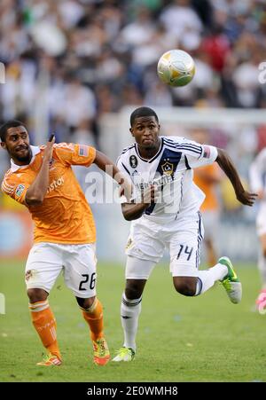 Edson Buddle en action pendant la coupe MLS 2012 qui s'est tenue au Home Depot Center de Los Angeles, CA, USA le 1er décembre 2012 . LA Galaxy a gagné 3-1 contre le Houston Dynamo. Photo de Lionel Hahn/ABACAPRESS.COM Banque D'Images