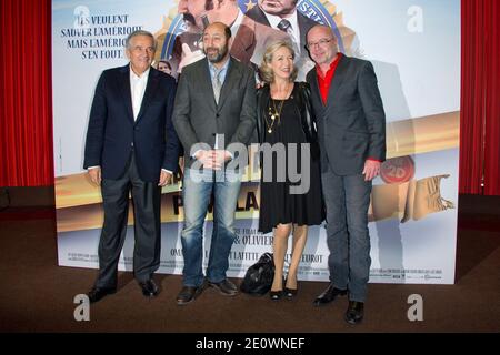 Alain Doutey, Kad Merad, Arielle Semenoff et Olivier Baroux assistent à la première « qui A Re-tue Pamela Rose » à Gaumont Marignan à Paris, le 2 décembre 2012. Photo d'Aurore Marechal/ABACAPRESS.COM Banque D'Images