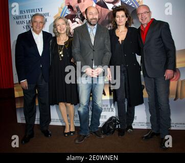 Alain Doutey, Arielle Semenoff, Kad Merad, Sidonie Dumas et Olivier Baroux participant à la première 'qui A Re-tue Pamela Rose' à Gaumont Marignan à Paris, France, le 2 décembre 2012. Photo d'Aurore Marechal/ABACAPRESS.COM Banque D'Images