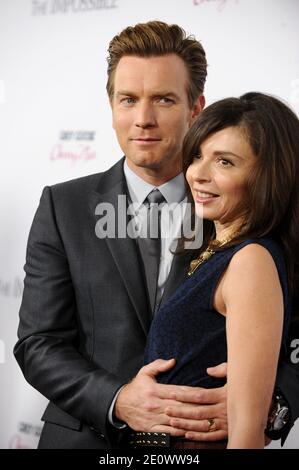 Ewan McGregor et Eve Mavrakis assistent à la première de 'l'impossible' aux cinémas Arclight de Los Angeles, CA, USA, le 10 décembre 2012. Photo de Lionel Hahn/ABACAPRESS.COM Banque D'Images