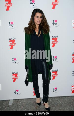 Karine Ferri participe à la fête « J'aime la télévision sur glace » qui s'est tenue au Grand Palais des glaces à Paris, France, le 12 décembre 2012. Photo de Nicolas Briquet/ABACAPRESS.COM Banque D'Images