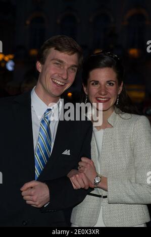 Archiduke Christoph, d'Autriche, et Adelaide Drape-Frisch, qui arrivent à leur cérémonie de mariage civil à l'hôtel de ville de Nancy, en France, le 28 décembre 2012. Photo par ABACAPRESS.COM Banque D'Images