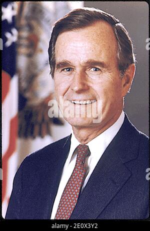 Washington, D.C. - Portrait officiel du 41e Président des États-Unis George H.W. Bush a pris en 1989. Photo de la Maison Blanche via CNP/ABACAPRESS.COM Banque D'Images