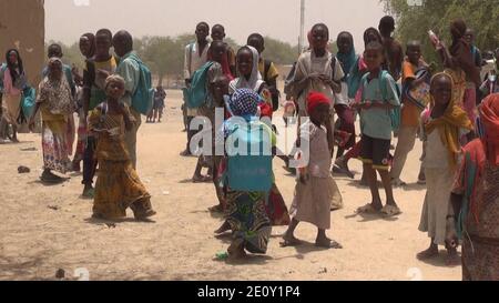 La vie continue à Bosso, Niger, 19 avril 2017 07. Banque D'Images