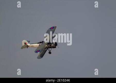 Fairey Swordfish en vol dans les marquages de la Marine royale, Cambridgeshire, Angleterre, Royaume-Uni, Europe Banque D'Images