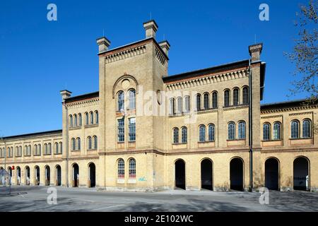 Ancien bâtiment industriel, Mechanische Weberei Bielefeld, aujourd'hui grand magasin libre-service REAL, Bielefeld, Westphalie orientale, Rhénanie-du-Nord-Westphalie, Banque D'Images