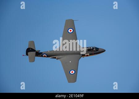 Hawker Sea Hawk en vol dans les marquages de la Marine royale, Cambridgeshire, Angleterre, Royaume-Uni, Europe Banque D'Images