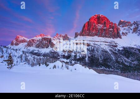 Tofana di Rozes, 3243 m, Dolomites, Italie, Europe Banque D'Images