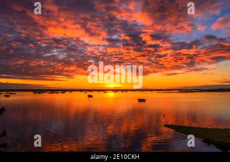 Coucher de soleil sur Ria Formosa Banque D'Images