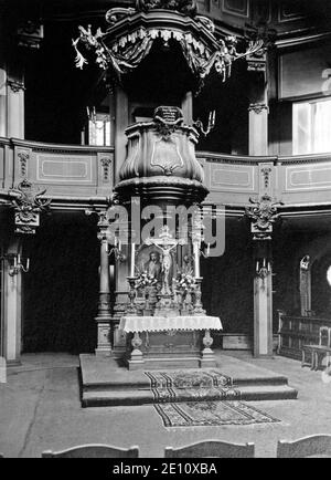 Intérieur de l'église de la Trinité, autel, vers 1935, Berlin, Allemagne Banque D'Images