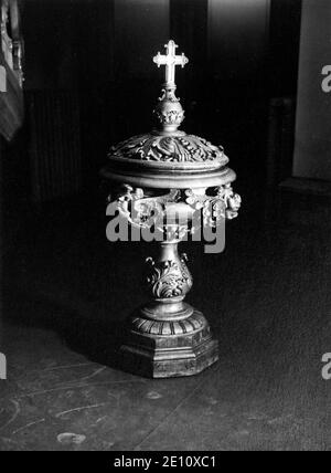 Police baptismale, Trinity Church, vers 1935, Berlin, Allemagne Banque D'Images