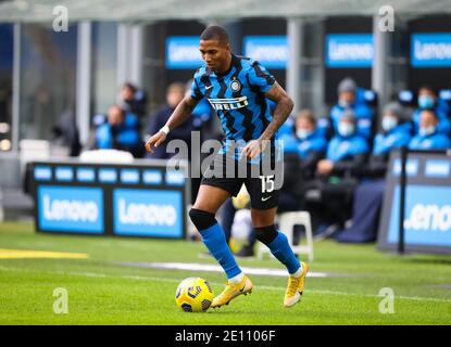 Milan, Italie. 3 janvier 2021. Ashley Young du FC Internazionale en action pendant la série UN match de football 2020/21 entre le FC Internazionale contre le FC Crotone au stade San Siro, Milan, Italie le 03 janvier 2021 - photo FCI/Fabrizio Carabelli/LM crédit: Fabrizio Carabelli/LPS/ZUMA Wire/Alay Live News Banque D'Images