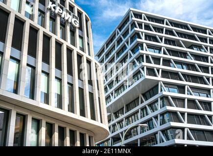 Immeubles de bureaux à la gare centrale de Berlin Banque D'Images