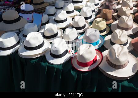 Panama City, Panama assortiment de chapeaux panaméens à vendre Banque D'Images