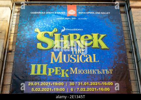 Affiche présentant Shrek la comédie musicale comme publicité pour l'événement à venir En 2021 par l'Opéra et le Ballet de Sofia Bulgarie Europe de l'est UE Banque D'Images