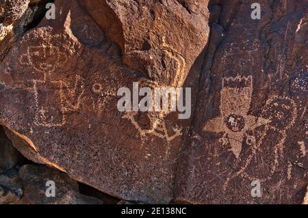 Pétroglyphes à Boca Negra Canyon, Monument national Petroglyph, Albuquerque, New Mexico, USA Banque D'Images