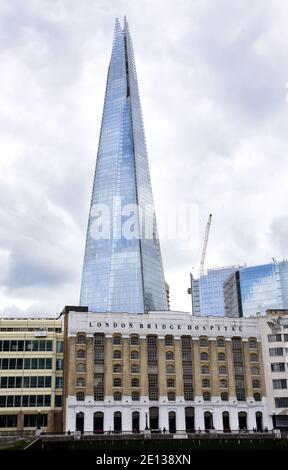 Londres, Royaume-Uni. 07septembre 2019. Vue sur le London Bridge Hospital, un hôpital privé, avec le Shard en arrière-plan. Credit: Waltraud Grubitzsch/dpa-Zentralbild/ZB/dpa/Alay Live News Banque D'Images