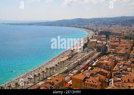 Nice, France, 2019 vue panoramique aérienne de la Baie des Anges, Promenade des Anglais, côte et ville. Crédit : Vuk Valcic / Alamy Banque D'Images