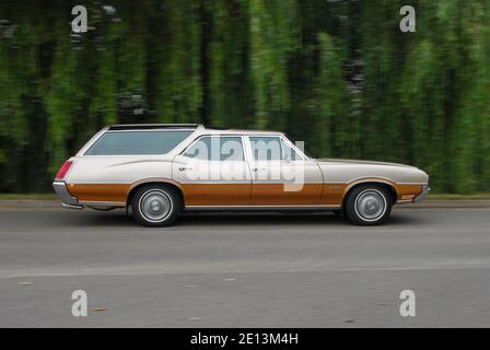 Vista Cruiser 1972 d'Oldsmobile, familiale classique américaine Woody Banque D'Images