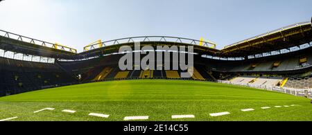 DORTMUND, ALLEMAGNE - 12 AOÛT 2020 : signal Iduna Park. Stade de football de Borussia Dortmund Banque D'Images