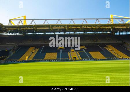DORTMUND, ALLEMAGNE - 12 AOÛT 2020 : signal Iduna Park. Stade de football de Borussia Dortmund Banque D'Images