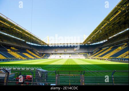 DORTMUND, ALLEMAGNE - 12 AOÛT 2020 : signal Iduna Park. Stade de football de Borussia Dortmund Banque D'Images