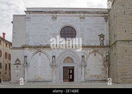 Cathédrale de l'Assomption sur le Tilov Trg l'Istrie Port ville de Koper Banque D'Images