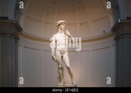 Florence, Italie - 18 2015 octobre : statue de David de Michel-Ange dans l'Accademia à Florence, Italie. Banque D'Images