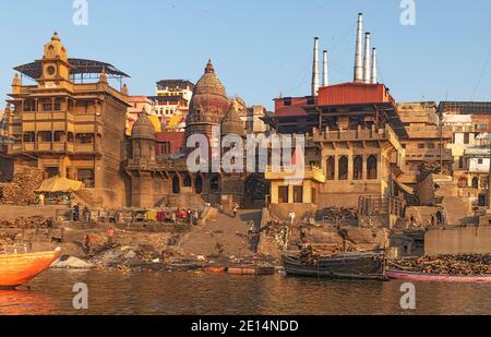 Burning Ghat à Varanasi, Inde Banque D'Images