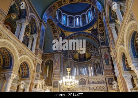 Athènes - décembre 2019 : intérieur de la cathédrale métropolitaine d'Athènes Banque D'Images