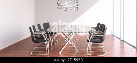 Salle de conférence moderne et lumineuse avec une grande table en verre, des verres et une carafe avec eau, chaises de bureau, grandes fenêtres, plafonniers et bla Banque D'Images