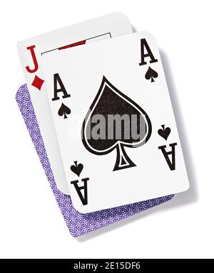 Cartes de jeu ACE et Jack photographiées sur fond blanc Banque D'Images