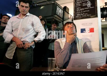 Nicolas Hulot, candidat déclaré pour l'élection présidentielle assiste à un débat organisé par le collectif de "l'appel du 21 avril" à Paris, France, le 21 avril 2011. Ce collectif réclame un candidat unique sur le parti de gauche et demande que tous les candidats ont commencé par un "pacte générationnel". Photo de Stephane Lemouton/ABACAPRESS.COM Banque D'Images