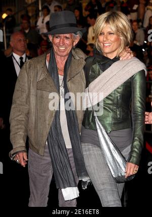 Keith Richards et Patti Hansen assistent à la première mondiale des Studios Disney 'Pirates of the Caribbean: On Stranger Tides' qui se tient à Disneyland le 7 mai 2011 à Los Angeles, Californie, États-Unis. Photo de Lionel Hahn/ABACAPRESS.COM Banque D'Images