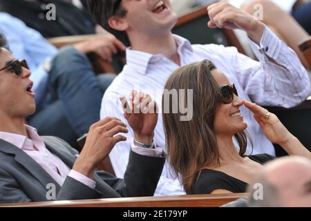 Pippa Middleton participant à l'Open de tennis français 2011 à l'arène Roland Garros de Paris, France, le 30 mai 2011. Photo de Thierry Orban/ABACAPRESS.COM Banque D'Images