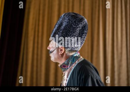 Les acteurs du théâtre d'État Lezgi Drama jouent à Arshin mal Alan à Qusar, en Azerbaïdjan Banque D'Images