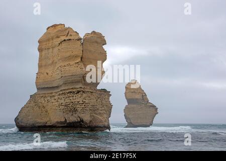 Les piles de la mer de Gog et de Magog aux douze Apôtres Banque D'Images