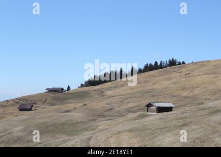 refuge sur une alm dans les alpes italiennes tard hiver Banque D'Images