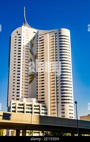 Vienne, Autriche 01.08.2013 Hochhaus Neue Donau gratte-ciel à Vienne. Complexe de la ville du Danube avec des bâtiments modernes Banque D'Images