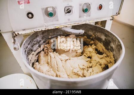 Usine de cookies, industrie alimentaire. Fabrication. Production de cookies. Banque D'Images